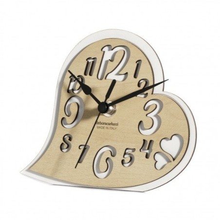 Orologio cuore in legno tortora: bomboniere uniche e personalizzate