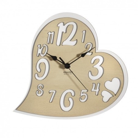 Orologio cuore in legno tortora: eleganza per la tua casa