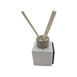 Profumatore Ceramica 50ml: Eleganza per la tua Casa