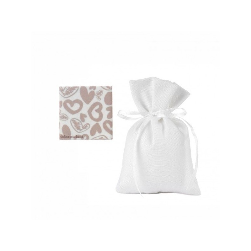 Segnaposto Cuori Beige: Eleganza per le tue Bomboniere Segnaposto Cuori Beige: Eleganza per le tue Bomboniere