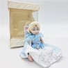 Principessa in Porcellana Azzurra: Bomboniera Handmade Unica Principessa in Porcellana Azzurra: Bomboniera Handmade Unica