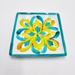 Piatto Quadrato Ceramica: Eleganza per la tua Casa